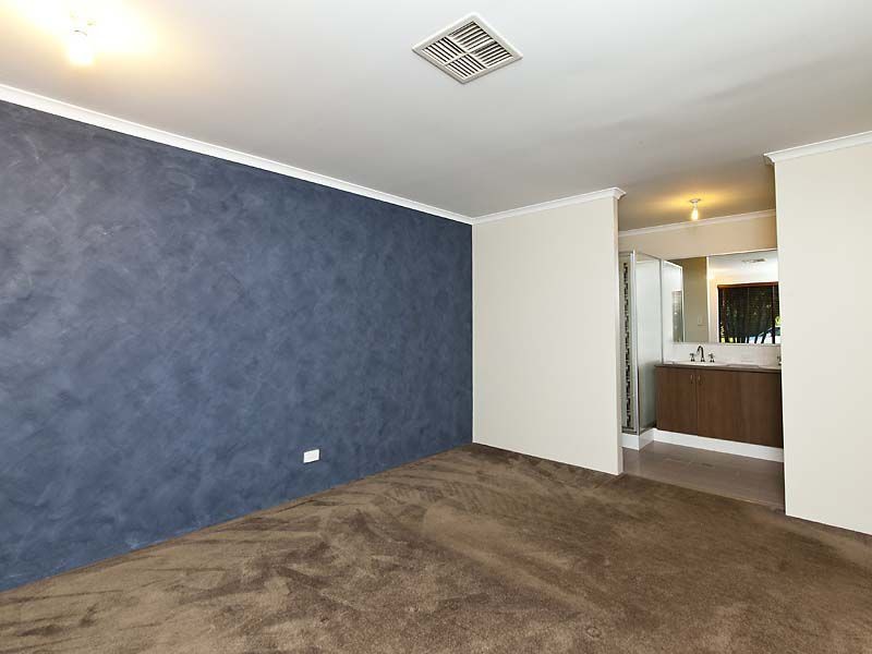 11 Milano Loop, Seville Grove WA 6112