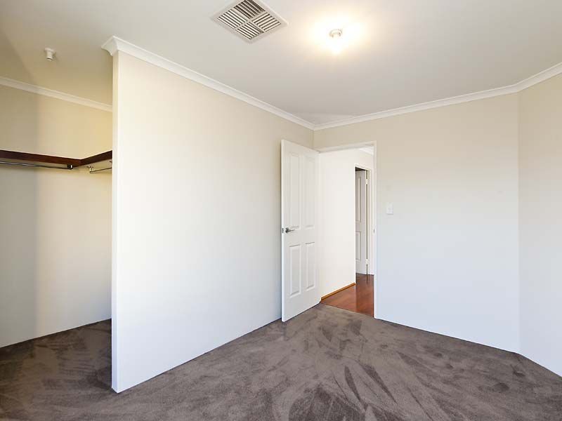 11 Milano Loop, Seville Grove WA 6112