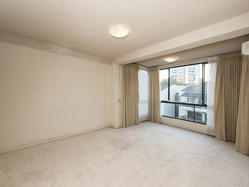 51/1 Wingfield Avenue, Crawley WA 6009