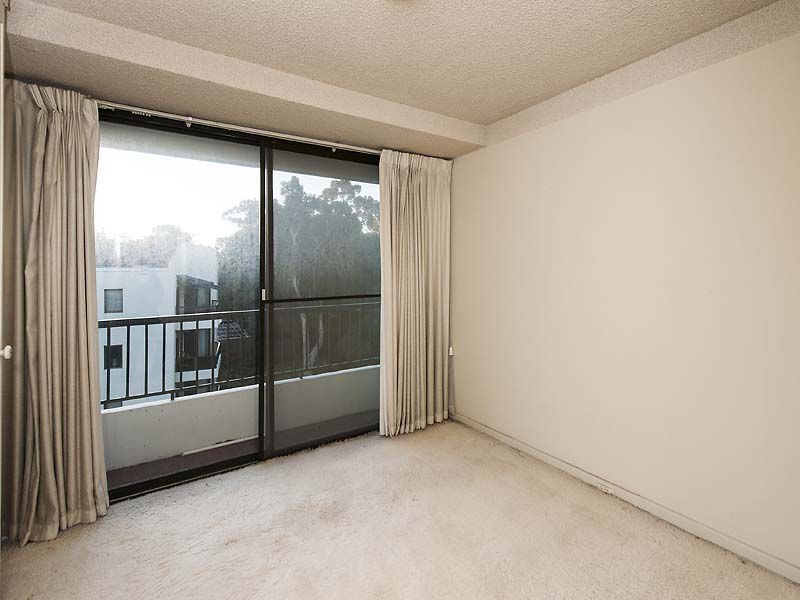 51/1 Wingfield Avenue, Crawley WA 6009