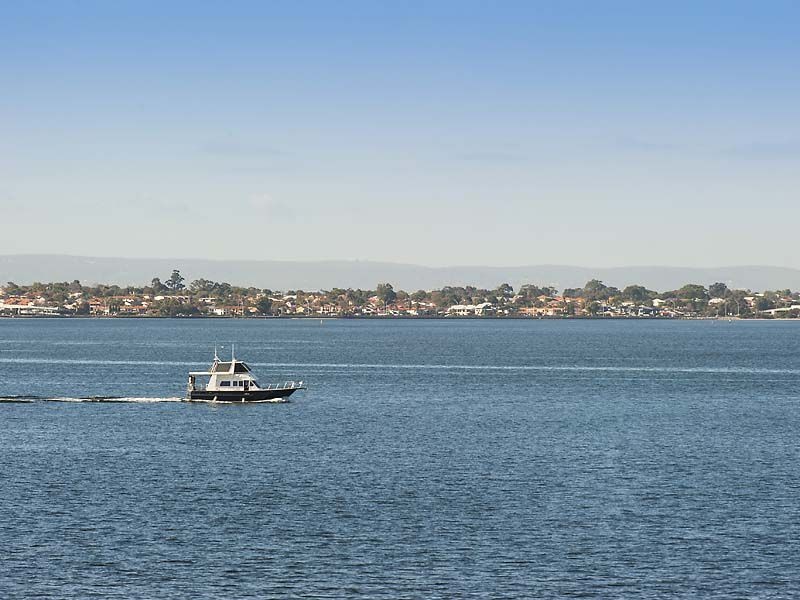 12/1 Wingfield Avenue, Crawley WA 6009