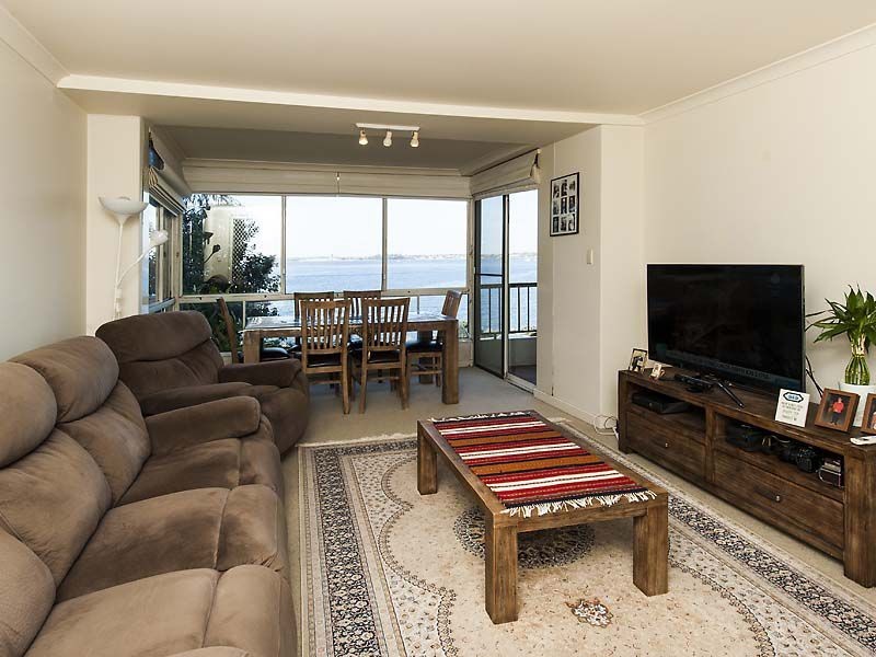 12/1 Wingfield Avenue, Crawley WA 6009