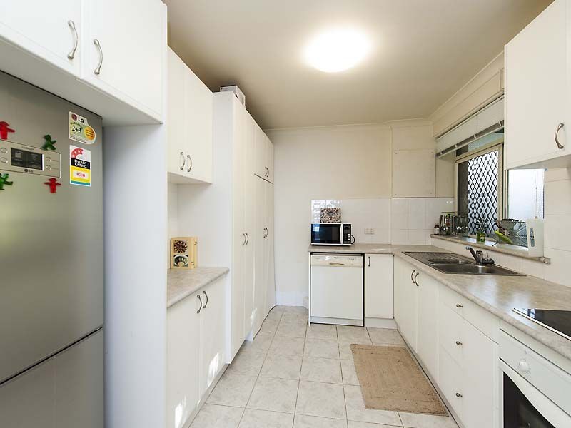 12/1 Wingfield Avenue, Crawley WA 6009