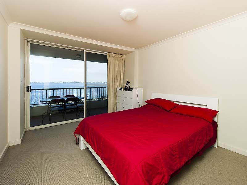 12/1 Wingfield Avenue, Crawley WA 6009