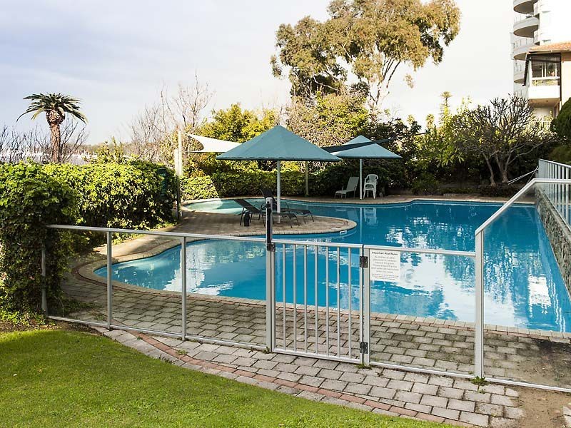 12/1 Wingfield Avenue, Crawley WA 6009