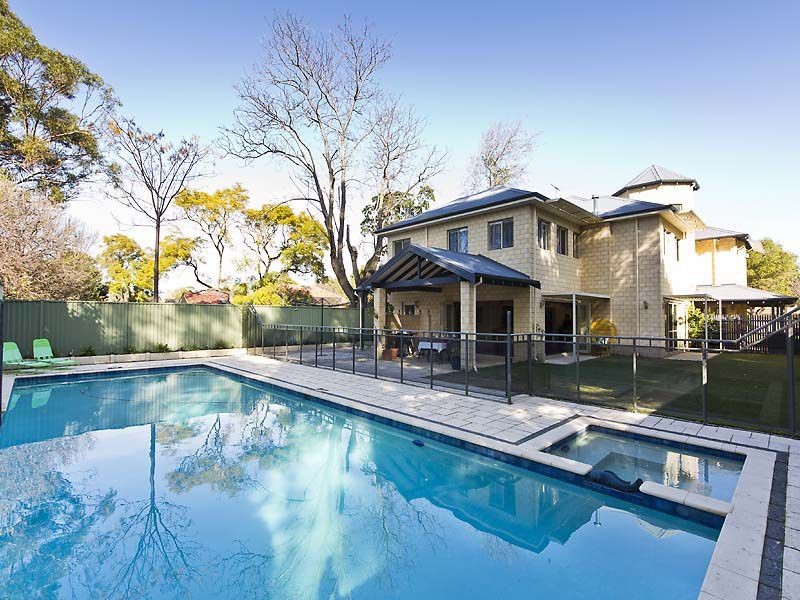 102 Dalkeith Road, Nedlands WA 6009