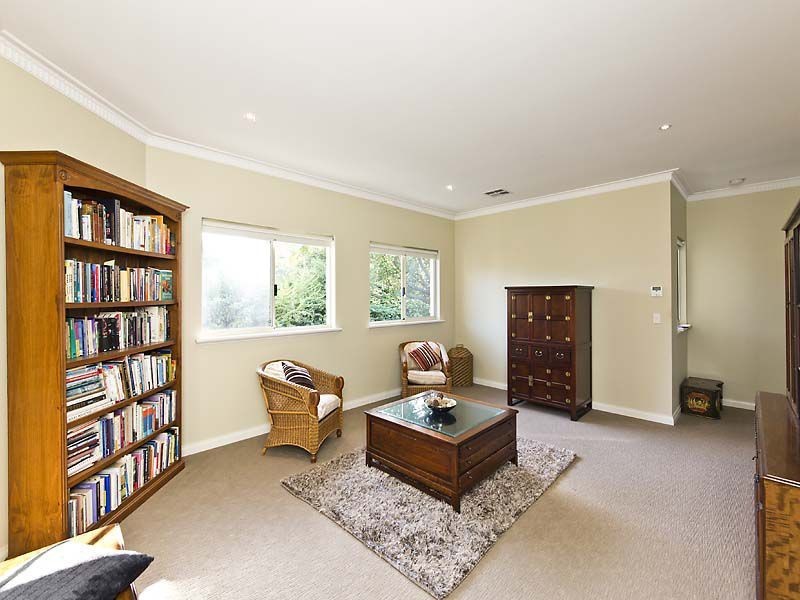 102 Dalkeith Road, Nedlands WA 6009