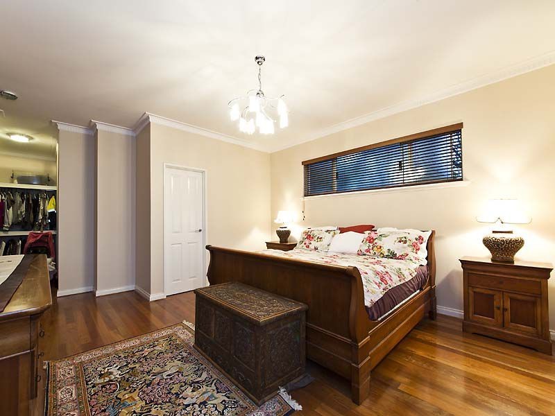 102 Dalkeith Road, Nedlands WA 6009