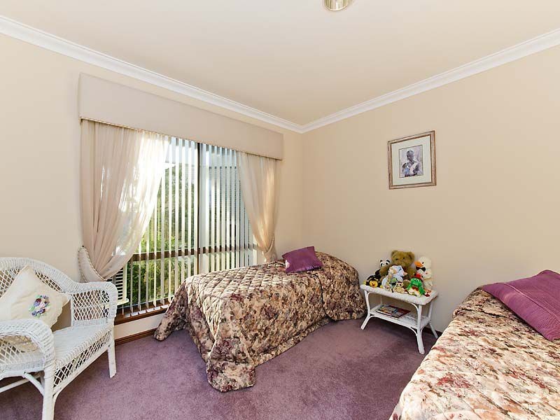 14 Ulric Court, Duncraig WA 6023