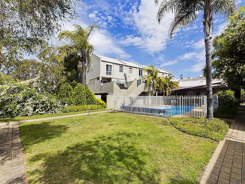 12/4 Waterway Court, Churchlands WA 6018