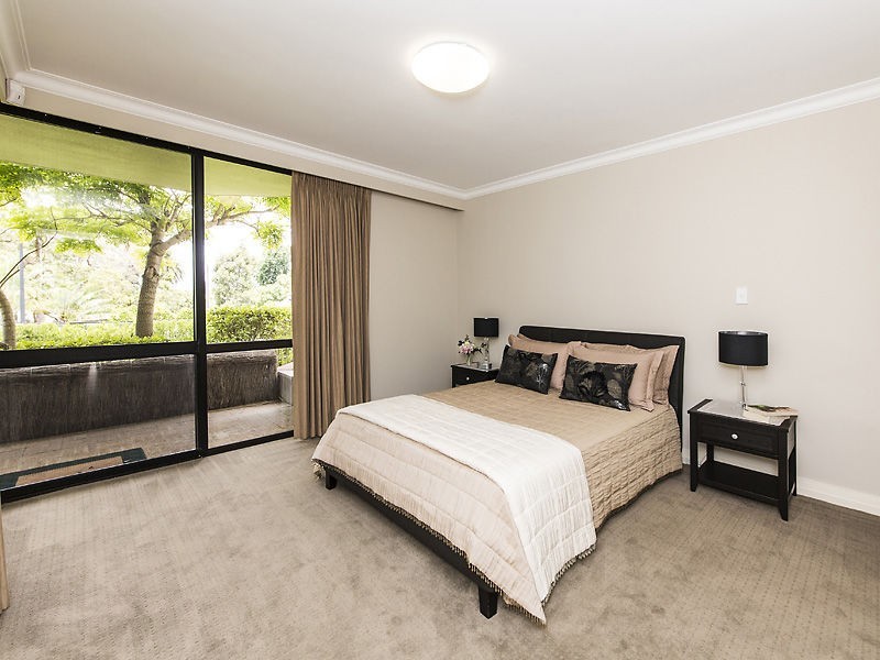 34/3 Park Avenue, Crawley WA 6009