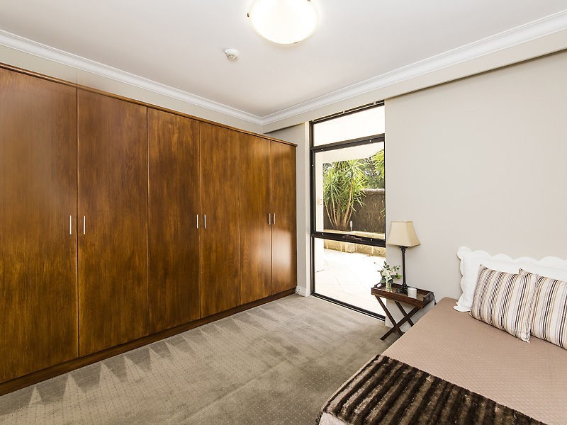 34/3 Park Avenue, Crawley WA 6009