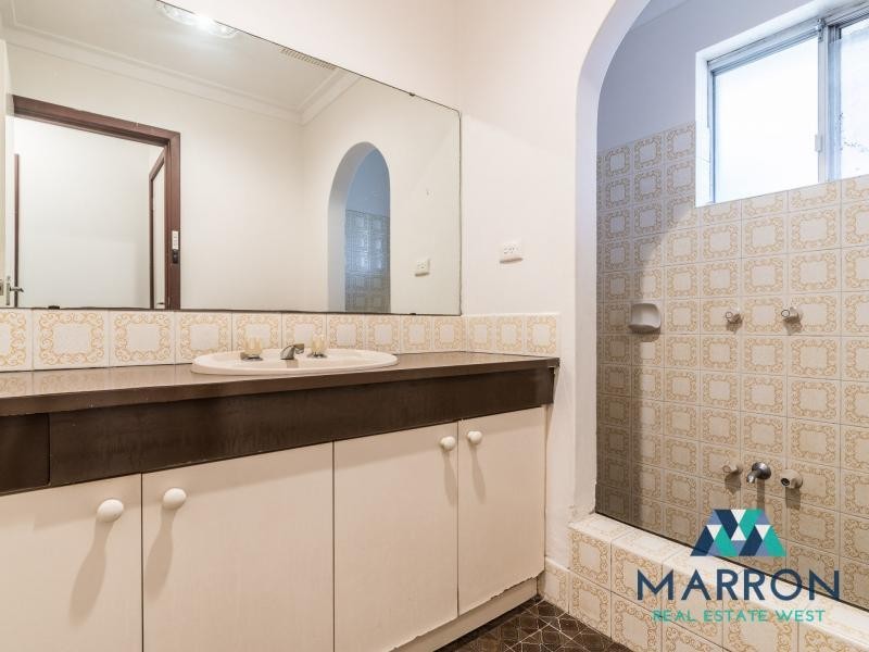 60 Pinetree Gully Road, Willetton WA 6155