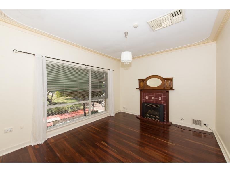 8 Bernice Way, Thornlie WA 6108