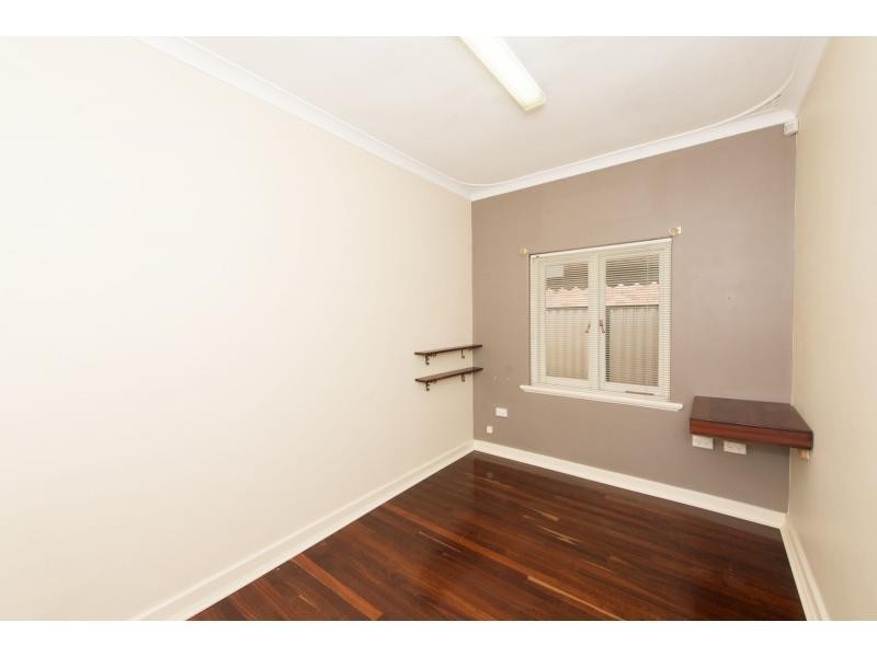 8 Bernice Way, Thornlie WA 6108