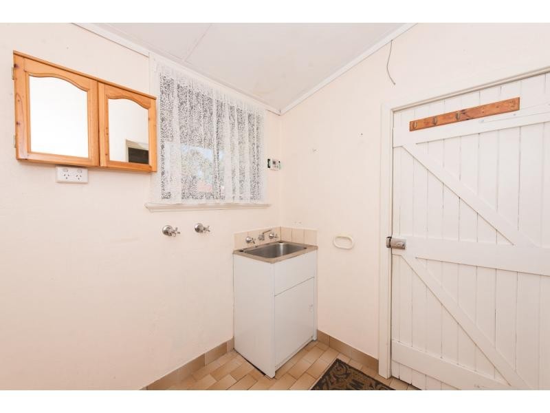 8 Bernice Way, Thornlie WA 6108