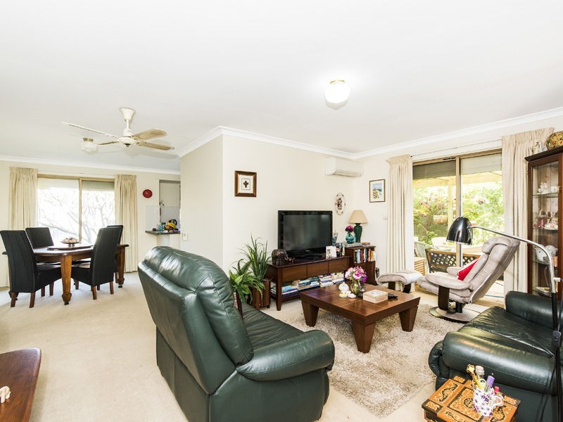 1/186 Twickenham Drive, Kingsley WA 6026