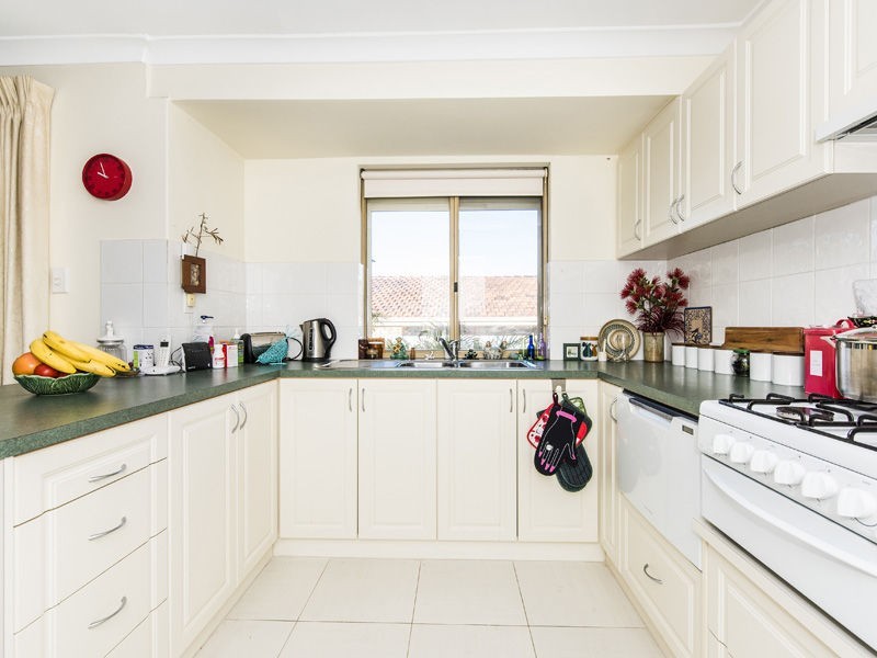 1/186 Twickenham Drive, Kingsley WA 6026