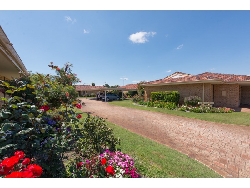 11/2 Theakston Green, Leeming WA 6149