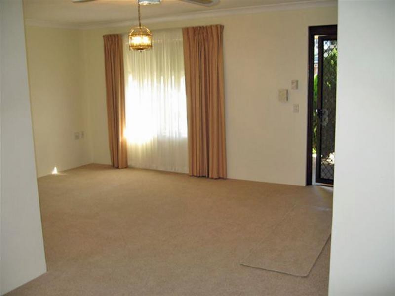 Villa 55/2 Theakston Green, Leeming WA 6149