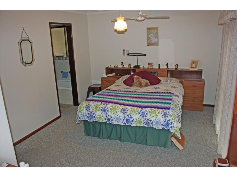 4B Rowney Close, Bateman WA 6150