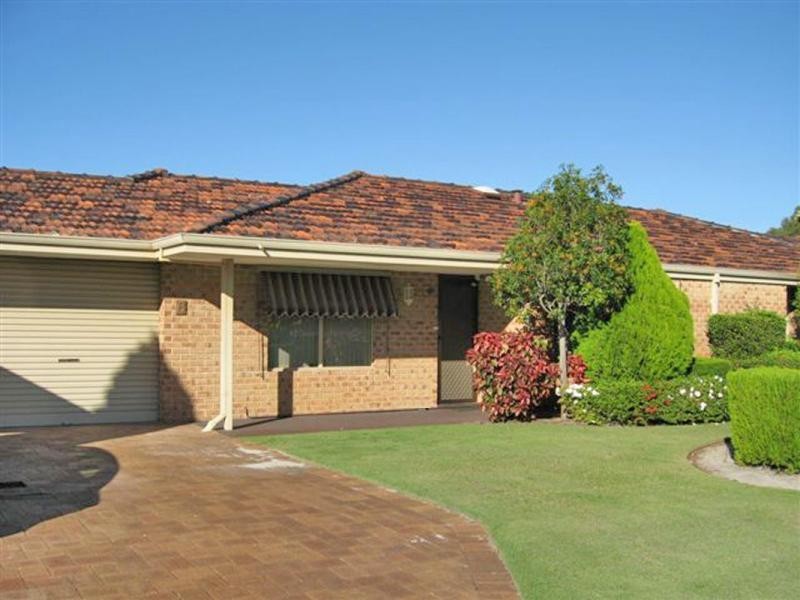 6/2 Theakston Green, Leeming WA 6149