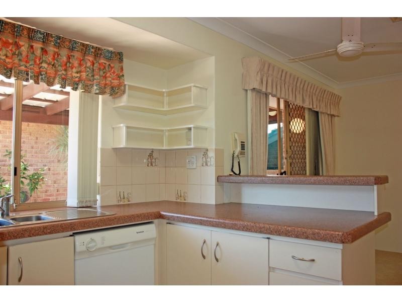 6/2 Theakston Green, Leeming WA 6149