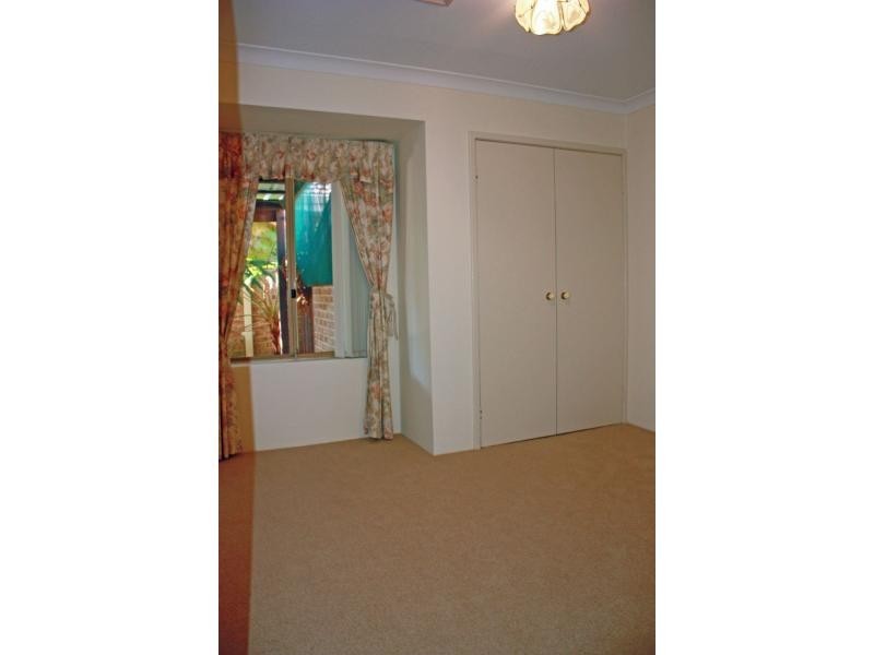 6/2 Theakston Green, Leeming WA 6149