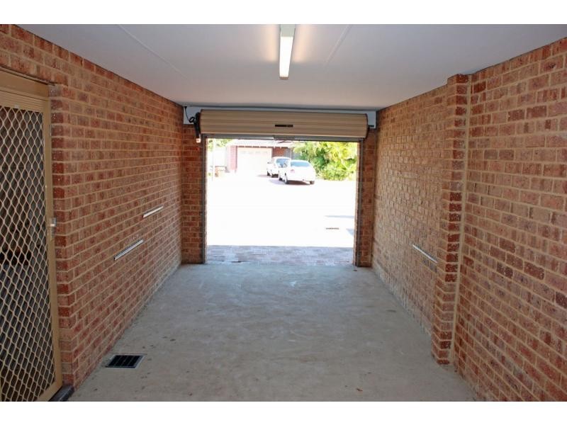 6/2 Theakston Green, Leeming WA 6149