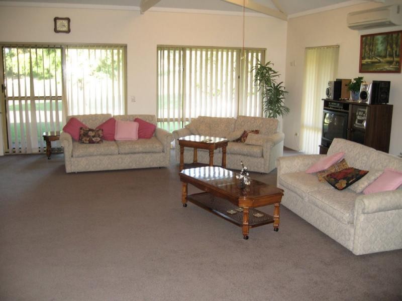 6/2 Theakston Green, Leeming WA 6149