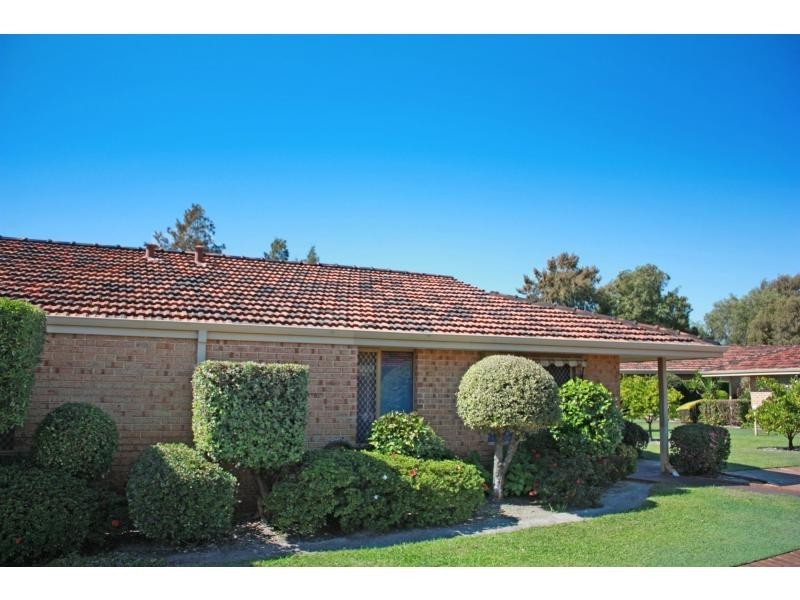 22/2 Theakston Green, Leeming WA 6149