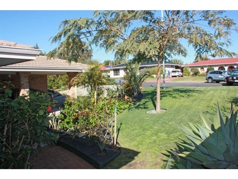 12B Monterey Court, Kardinya WA 6163