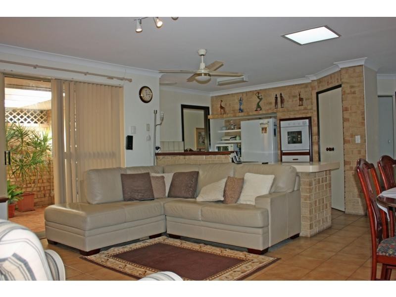 12B Monterey Court, Kardinya WA 6163