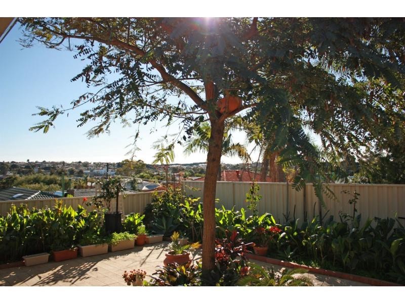 12B Monterey Court, Kardinya WA 6163