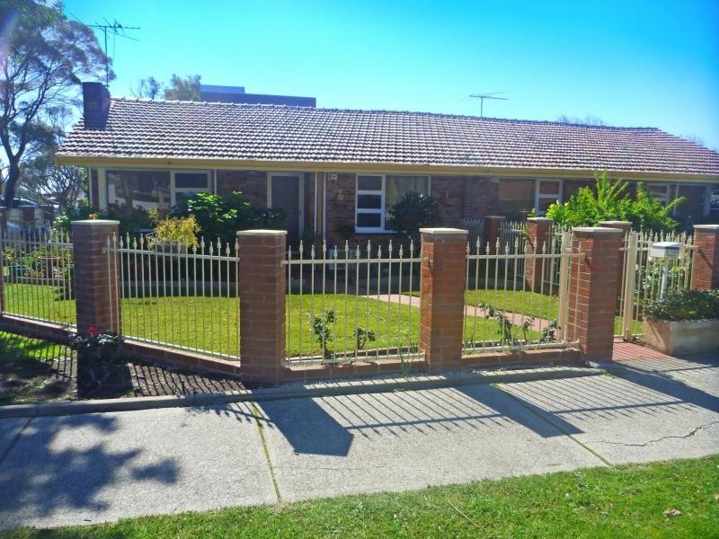 2/104 Kintail Road, Applecross WA 6153