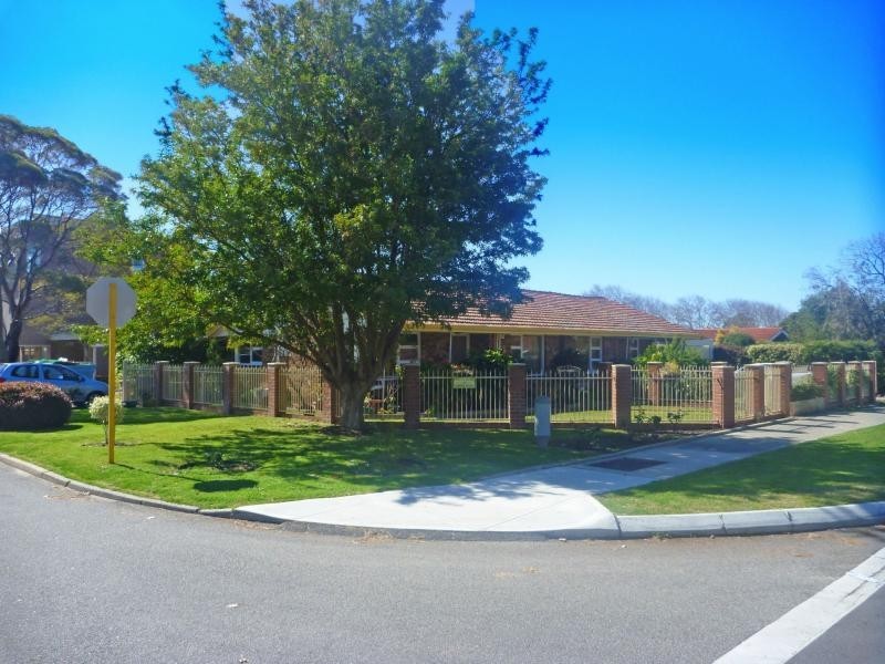 2/104 Kintail Road, Applecross WA 6153