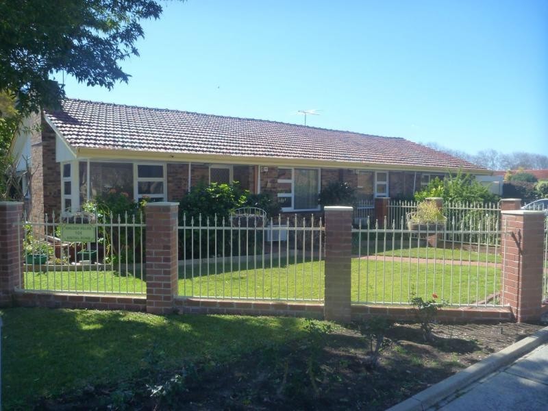 2/104 Kintail Road, Applecross WA 6153