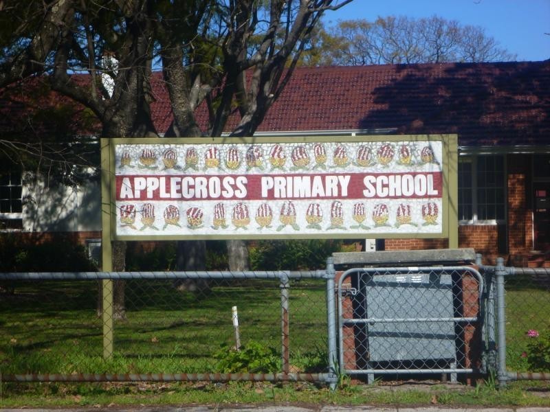 2/104 Kintail Road, Applecross WA 6153