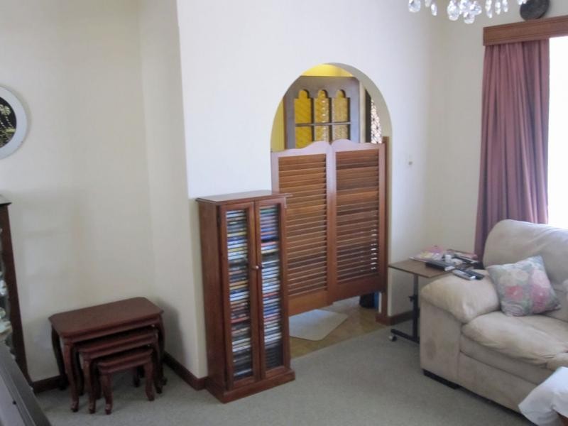 10 York Street, Beaconsfield WA 6162