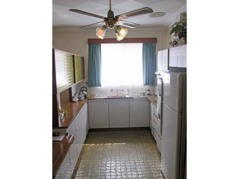 10 York Street, Beaconsfield WA 6162