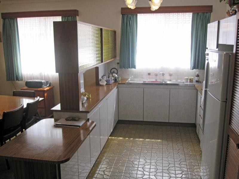 10 York Street, Beaconsfield WA 6162