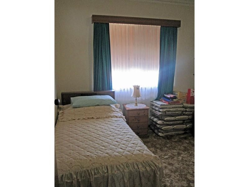 10 York Street, Beaconsfield WA 6162