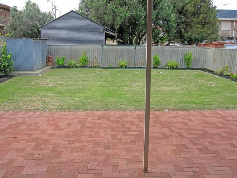 10 York Street, Beaconsfield WA 6162