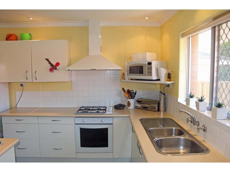 11 Williamson Road, Kardinya WA 6163