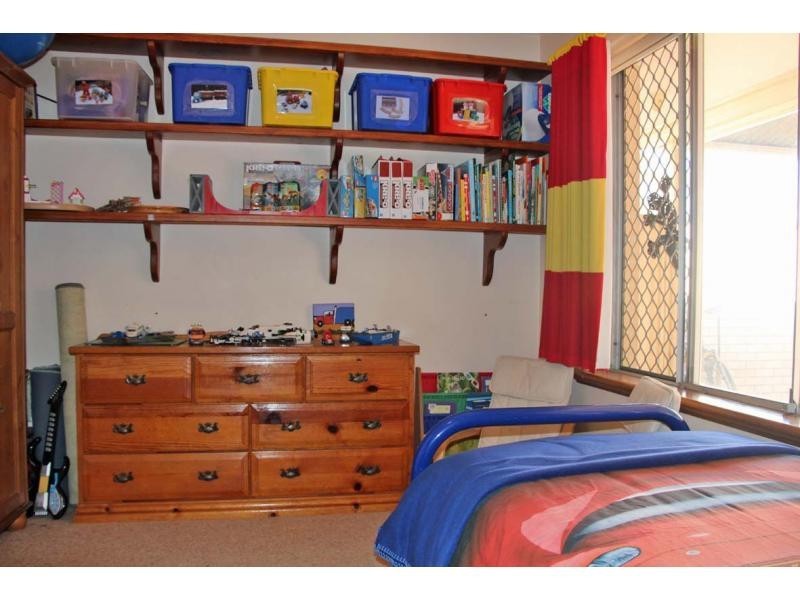 11 Williamson Road, Kardinya WA 6163