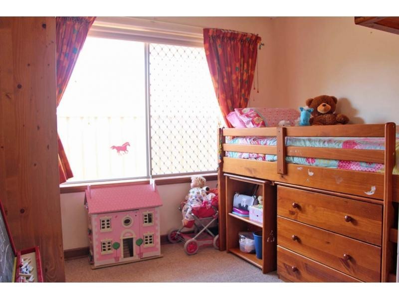 11 Williamson Road, Kardinya WA 6163