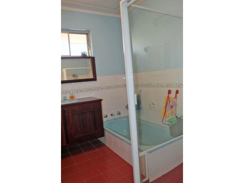 11 Williamson Road, Kardinya WA 6163