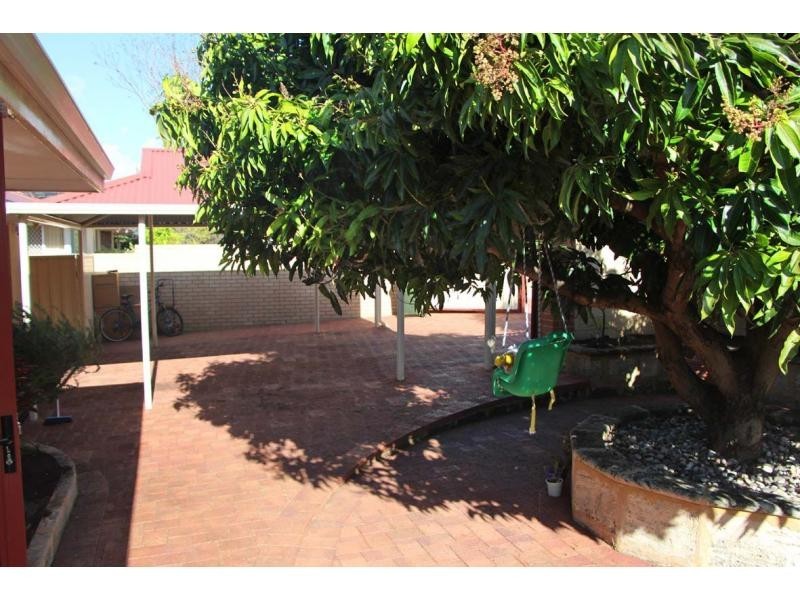 11 Williamson Road, Kardinya WA 6163