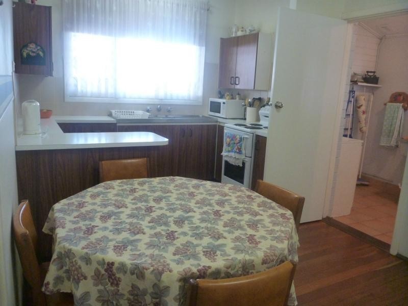 8 Fernhurst Crescent, Balga WA 6061