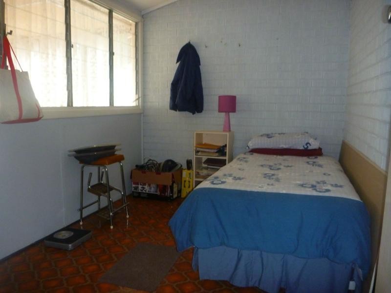 8 Fernhurst Crescent, Balga WA 6061